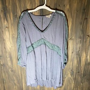 Umgee denim blue blouse size L new without tags